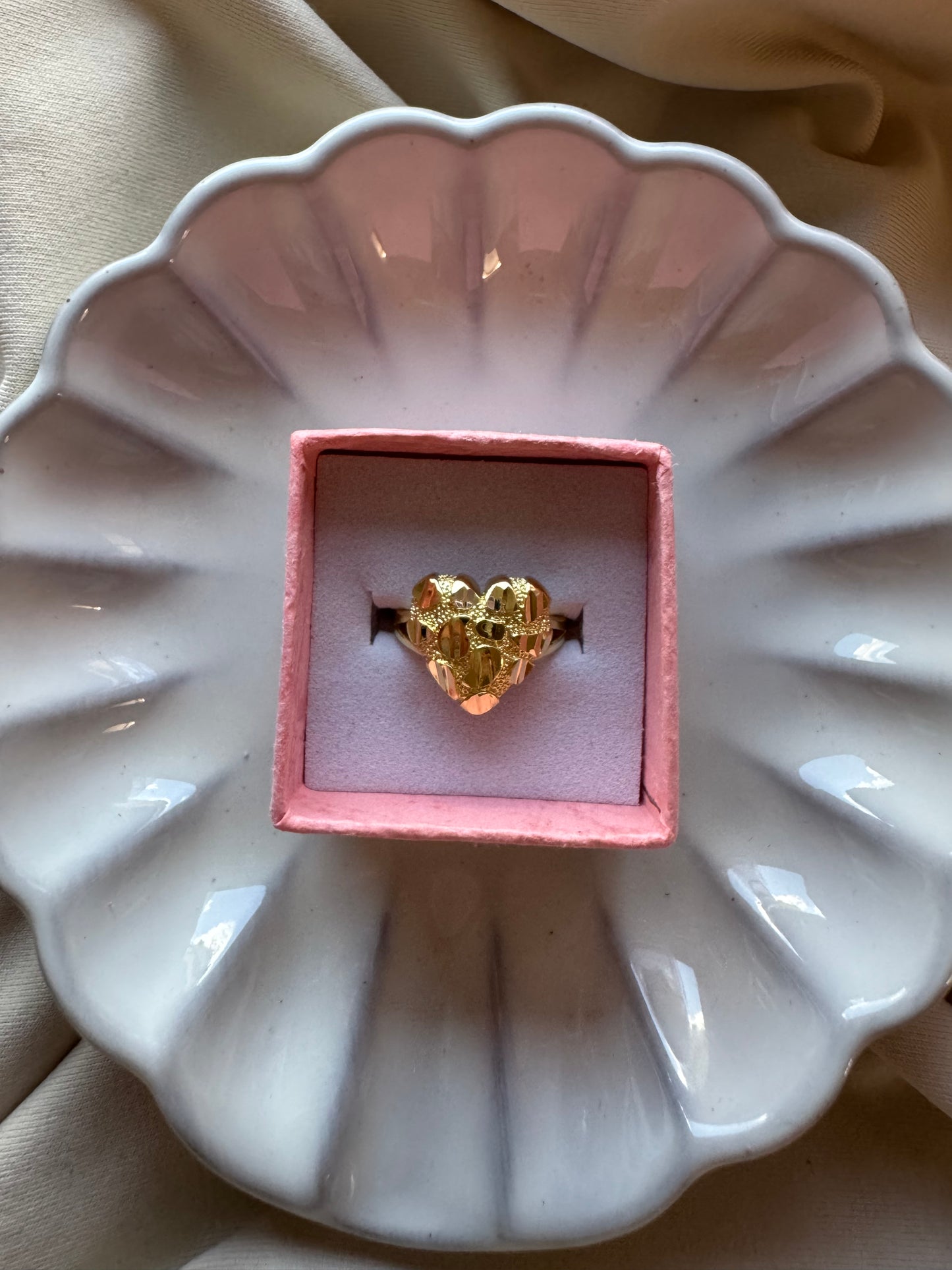 Heart nugget ring
