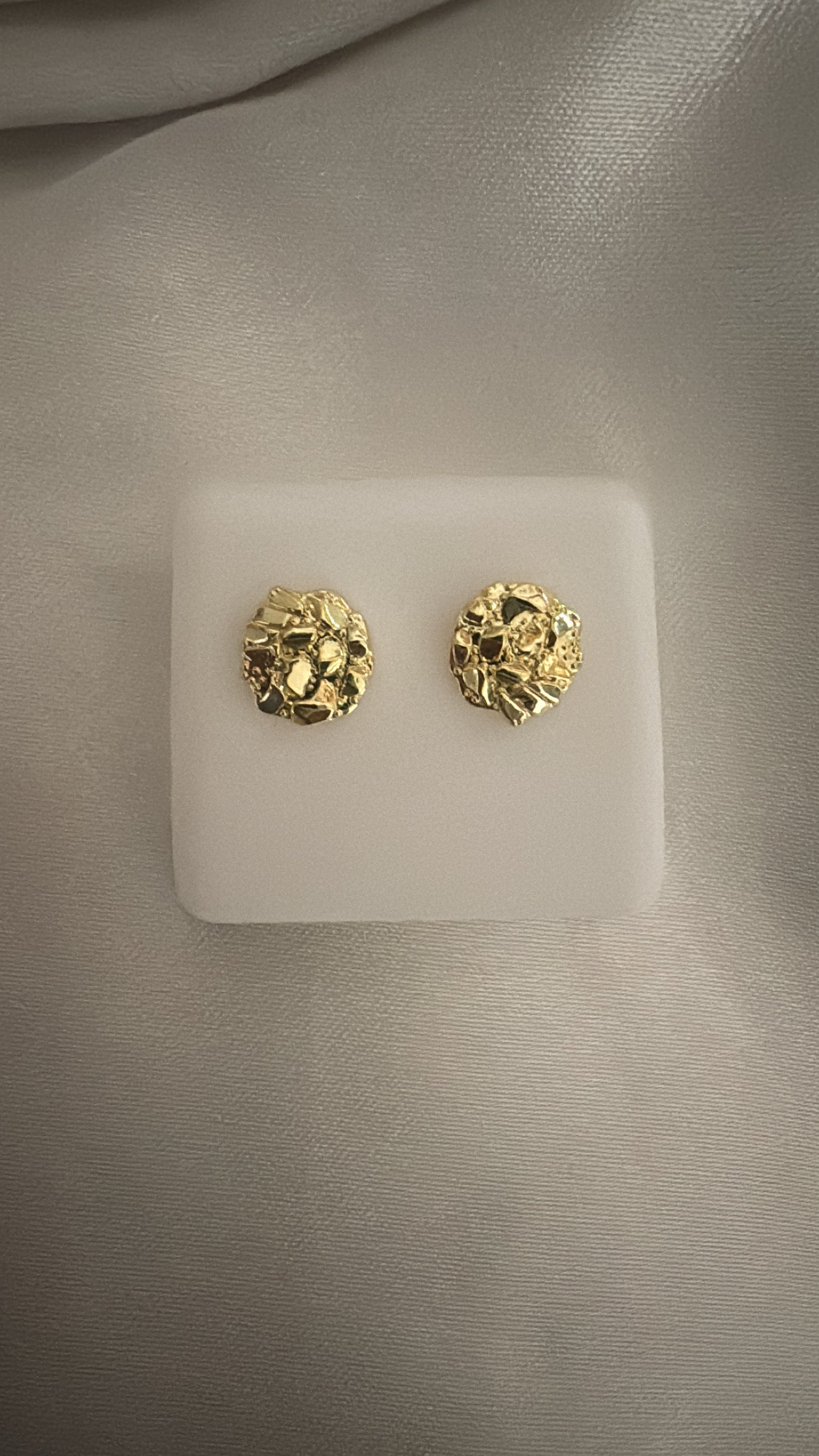 Round nugget earrings