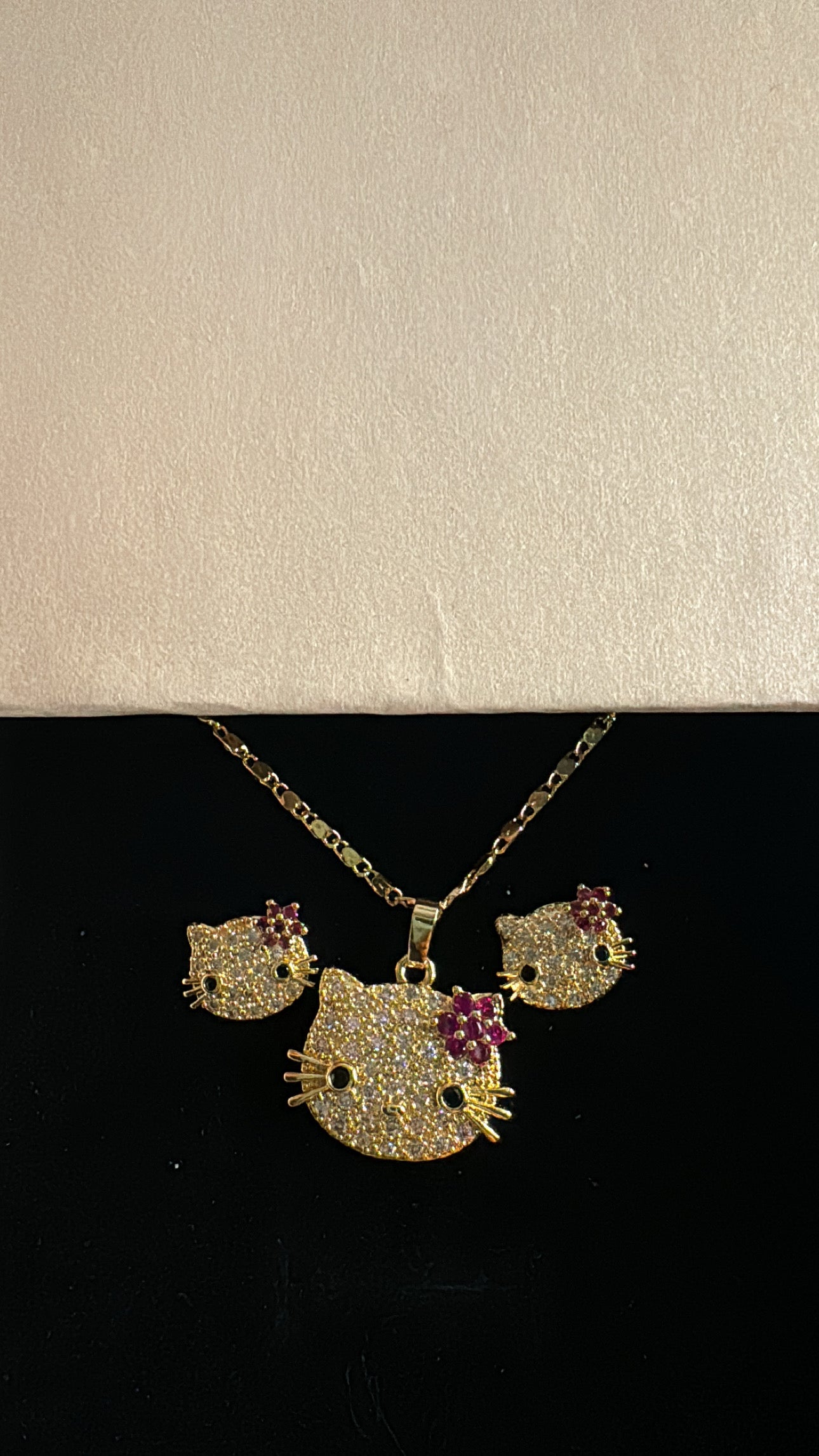 pretty hk set