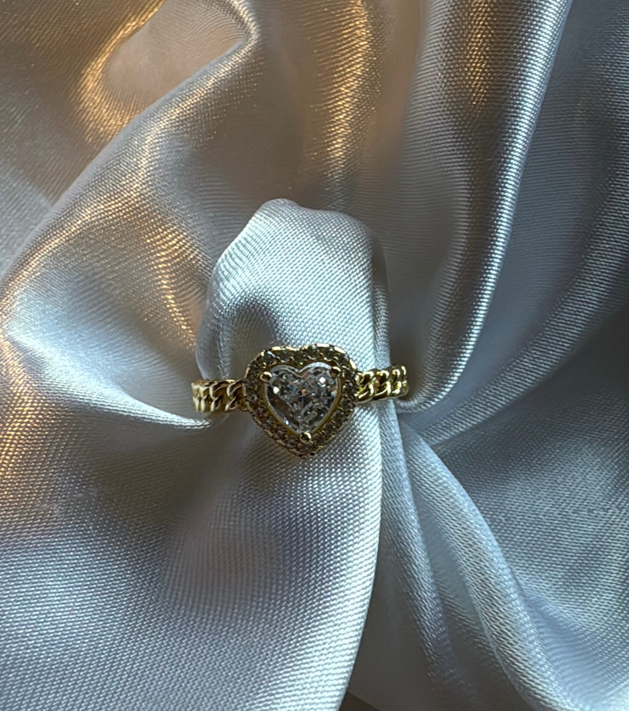 Heart chino ring