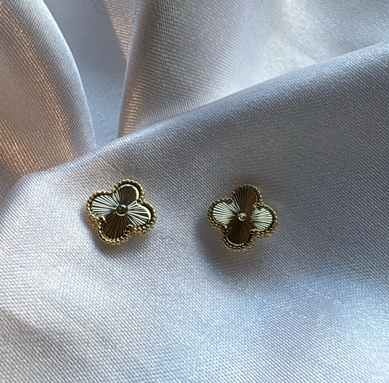Suerte earring