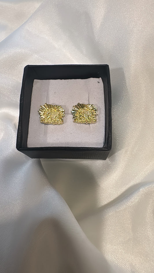 Betty studs