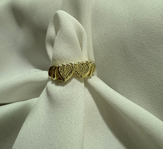 Double heart ring