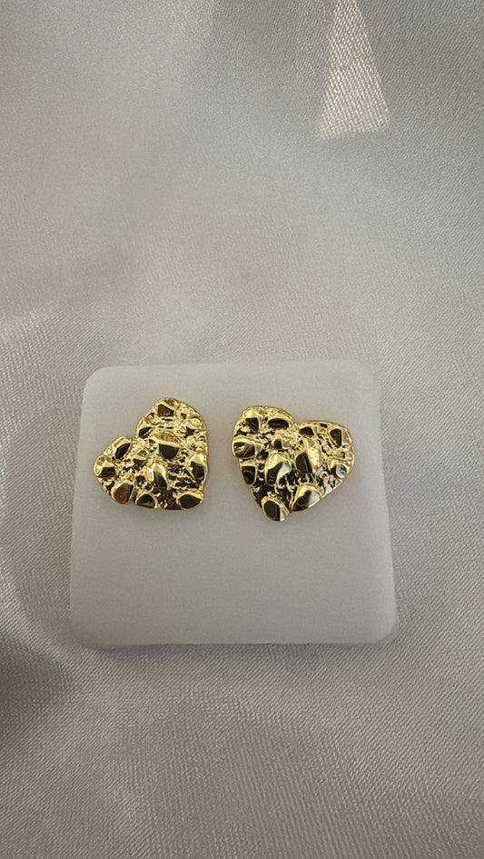 Heart nugget earrings